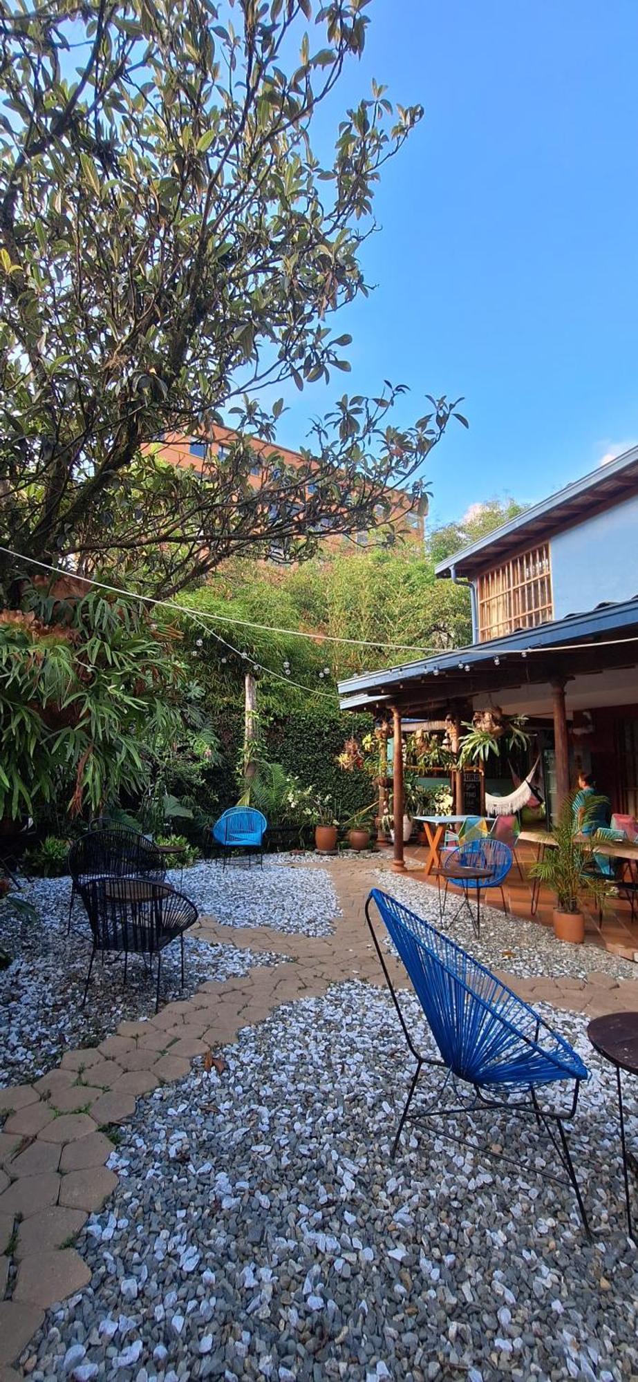 Yolo Hostel ميديلين المظهر الخارجي الصورة
