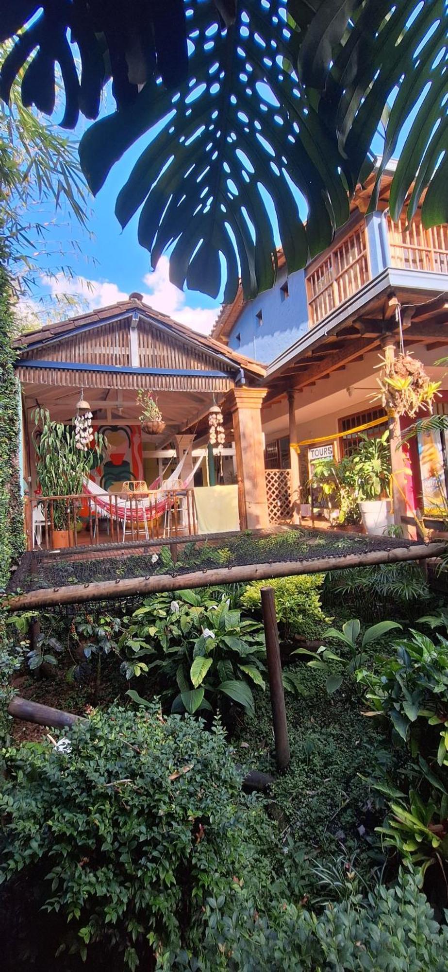 Yolo Hostel ميديلين المظهر الخارجي الصورة